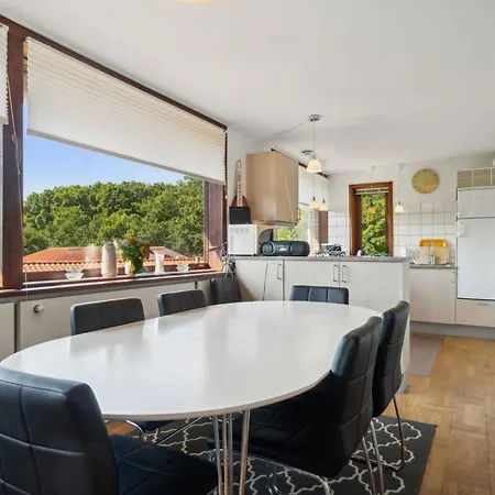 Cosy House Near Forest And Coast بيت للعطل *